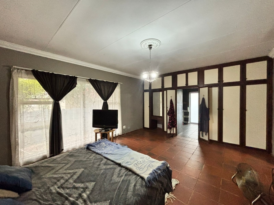 5 Bedroom Property for Sale in Flamwood North West